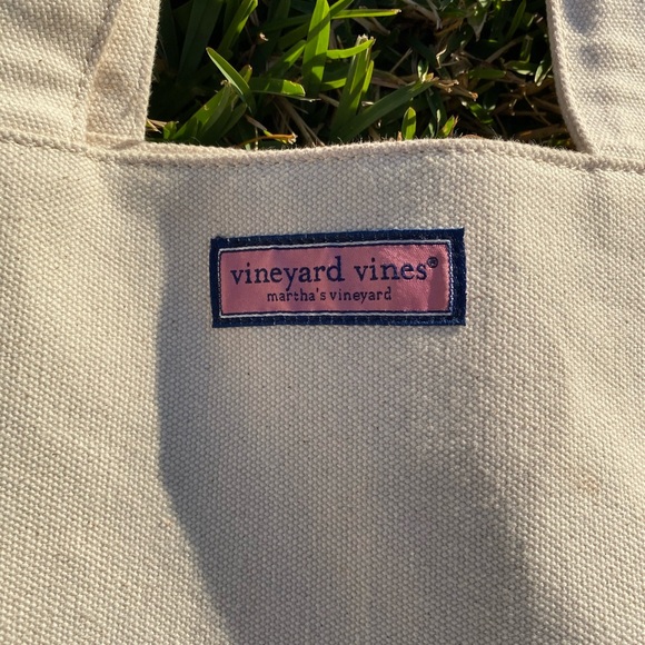 vineyard vines tote - Picture 2 of 6